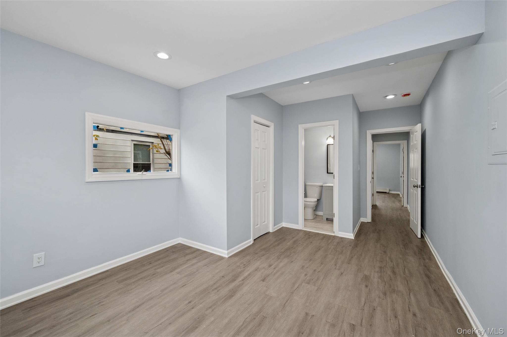 East Rockaway, New York, 11518, United States, 3 Bedrooms Bedrooms, ,1 BathroomBathrooms,Residential,For Sale,1997392