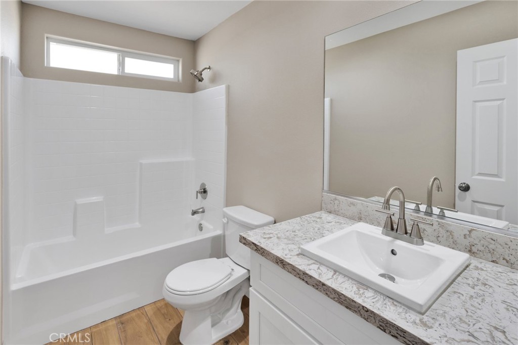 Hesperia, California, 92345, United States, 4 Bedrooms Bedrooms, ,3 BathroomsBathrooms,Residential,For Sale,1989445