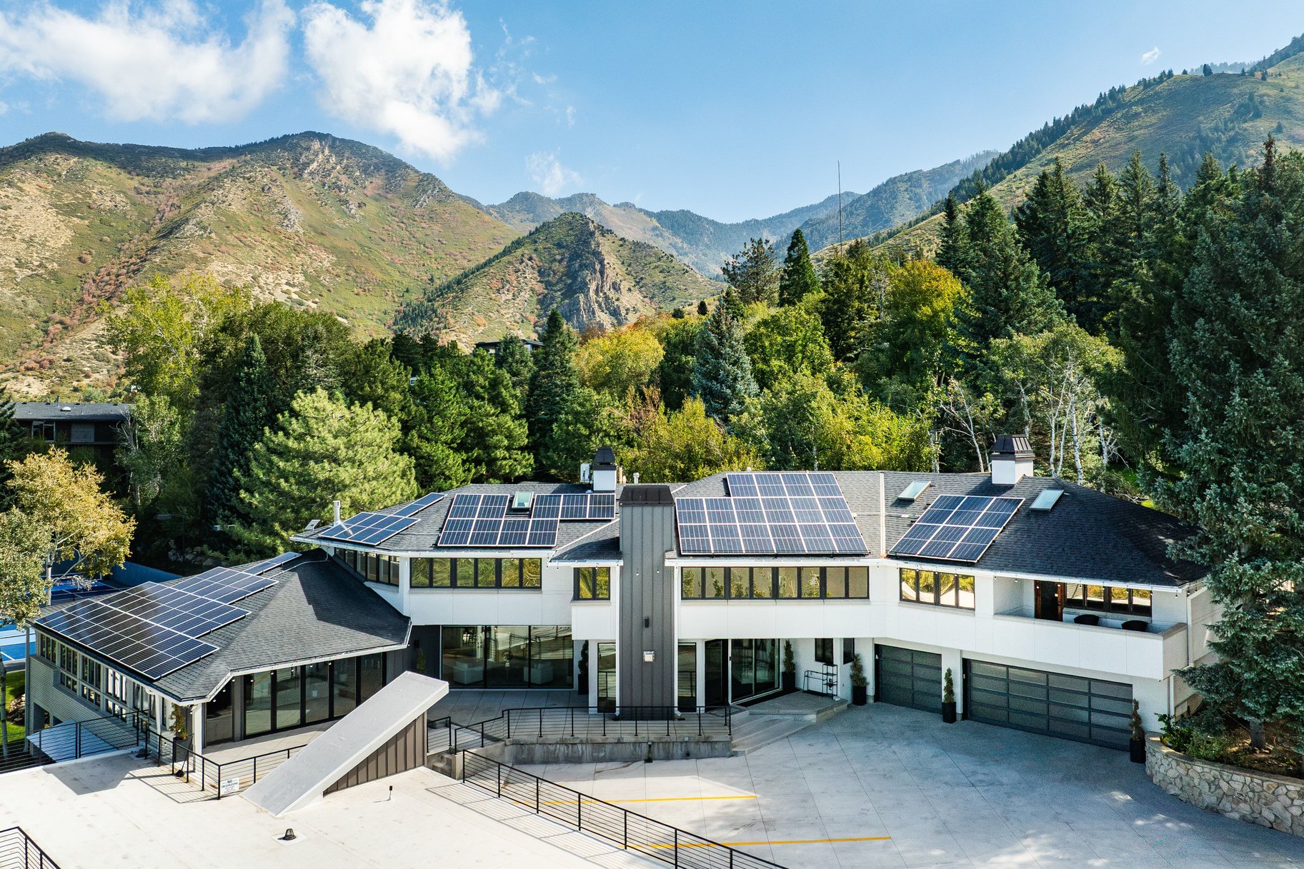  An Extraordinary Estate Above the Valley - 物件實景