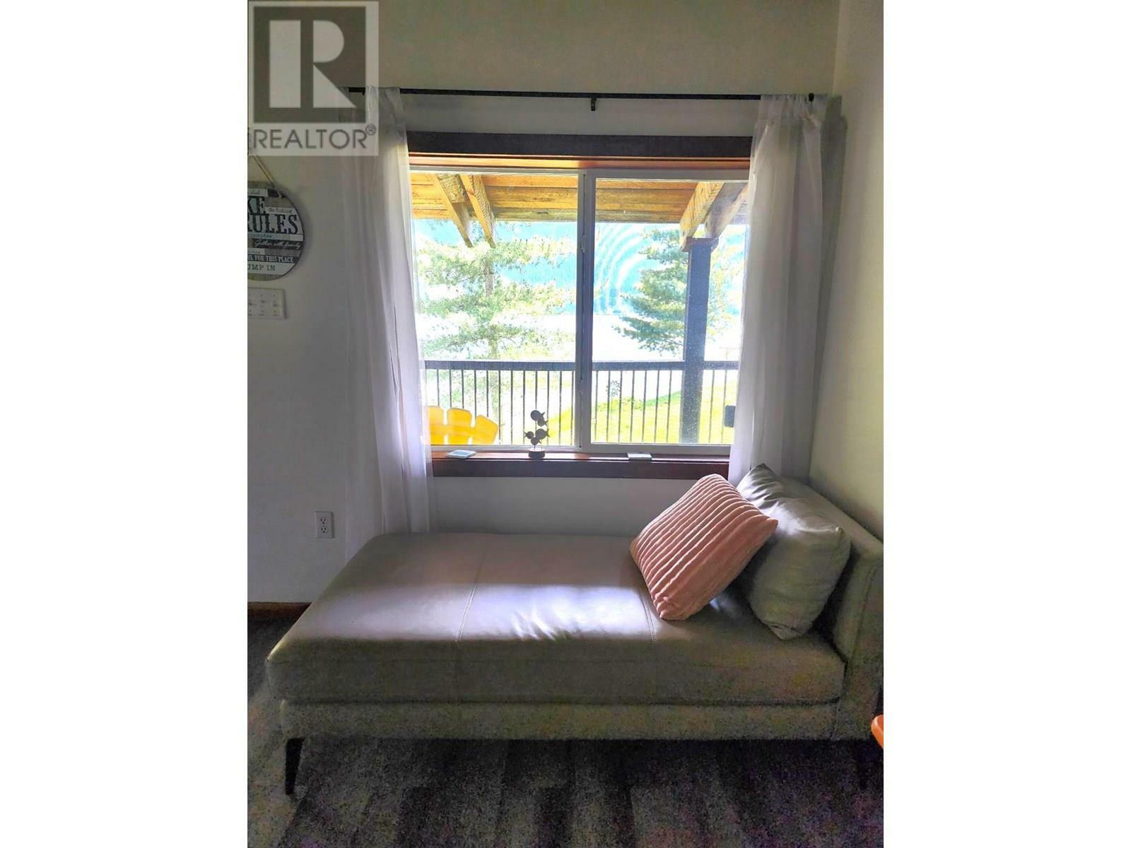 MALAKWA, British Columbia, V0E 2S0, CA, 4 Bedrooms Bedrooms, ,2 BathroomsBathrooms,Residential,For Sale,1837391