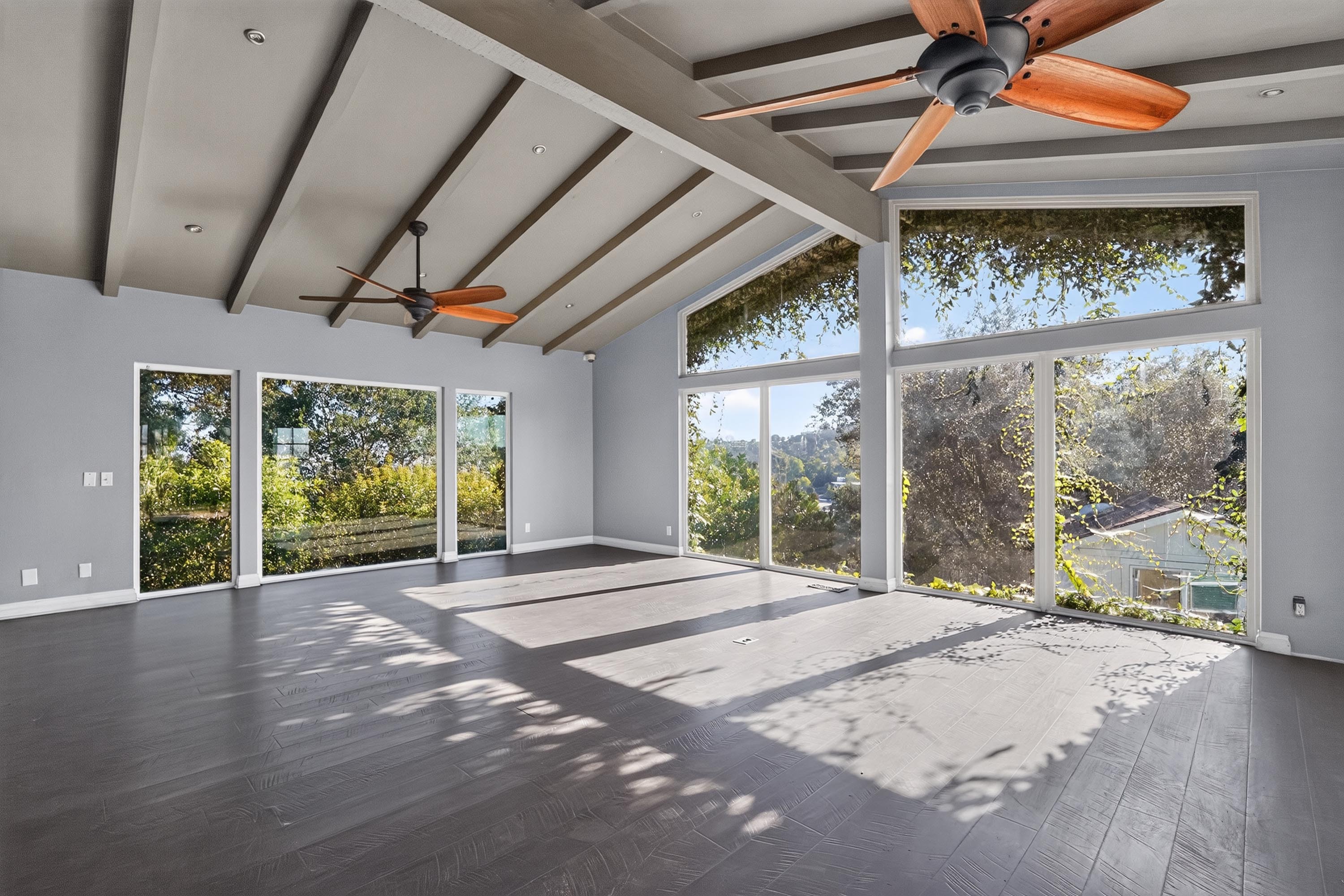  8207 Mulholland Drive - 物件實景