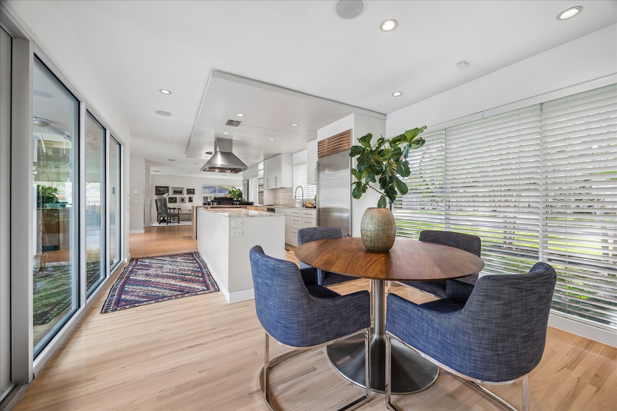  4114 Whitman Street - 物件實景