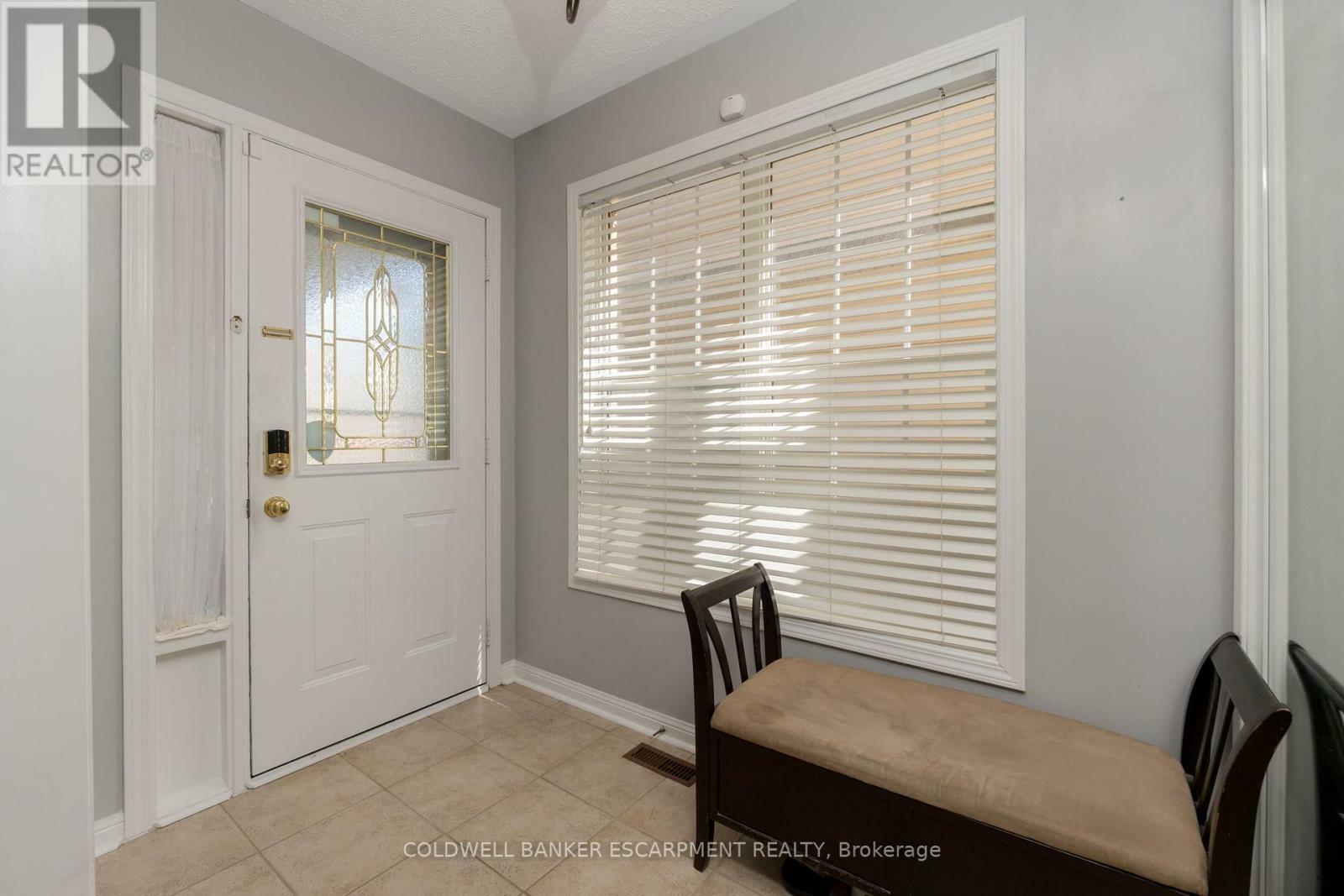 MILTON (CL CLARKE), Ontario, L9T 5K1, CA, 3 Bedrooms Bedrooms, ,3 BathroomsBathrooms,Residential,For Sale,1837100