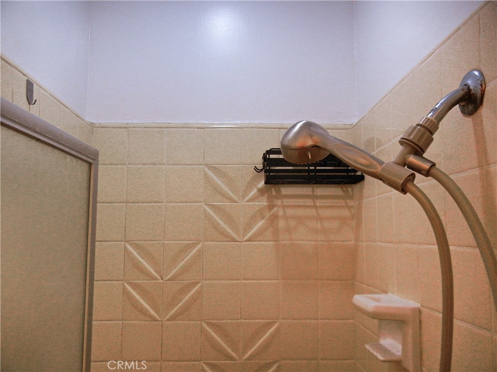Ontario, California, 91762, United States, 4 Bedrooms Bedrooms, ,1 BathroomBathrooms,Residential,For Sale,1936943