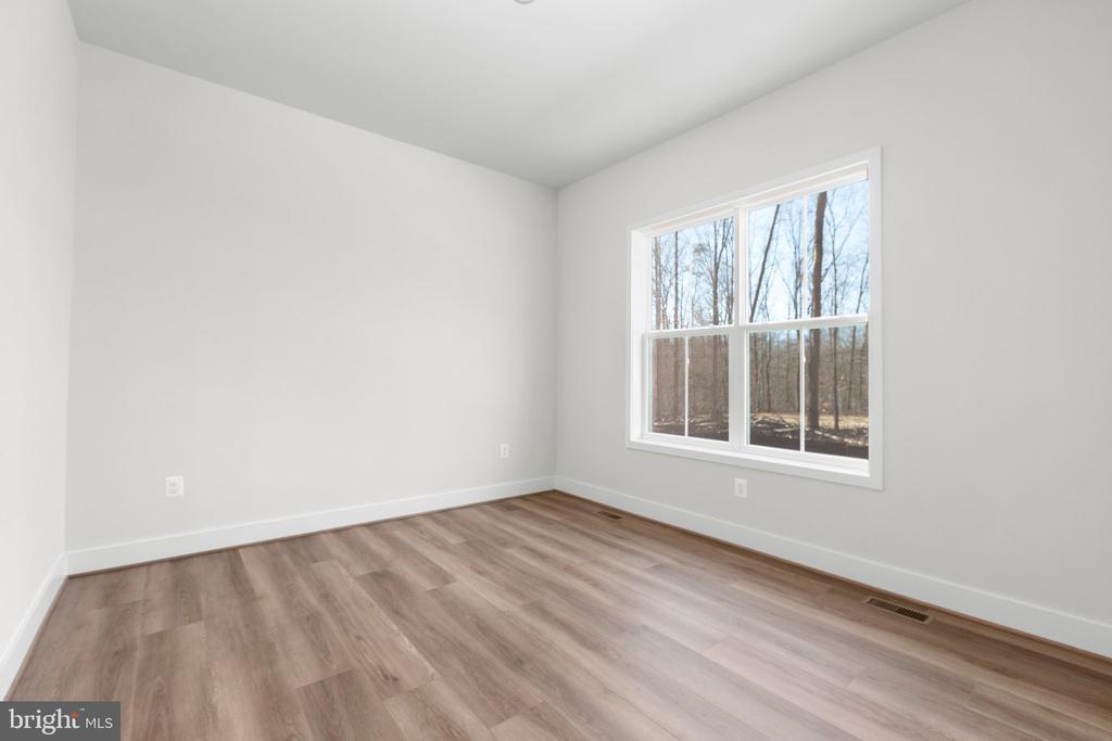 Nokesville, Virginia, 20181, United States, 4 Bedrooms Bedrooms, ,4 BathroomsBathrooms,Residential,For Sale,1850320