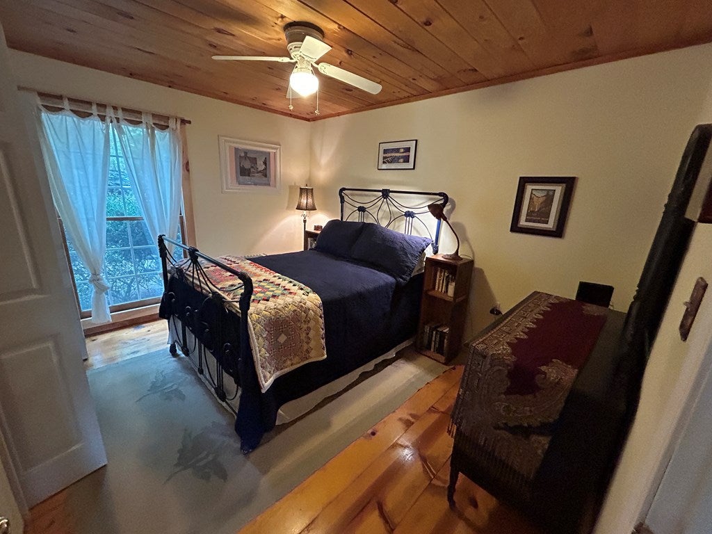 Blue Ridge, Georgia, 30513, United States, 3 Bedrooms Bedrooms, ,3 BathroomsBathrooms,Residential,For Sale,1954403