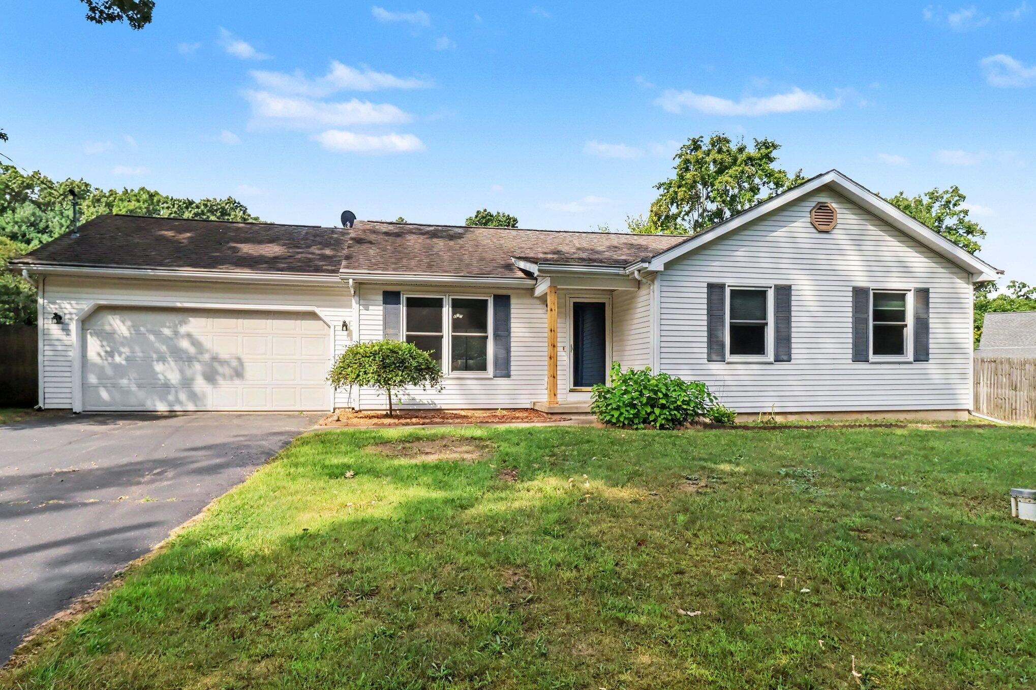 10 Mile Rd, Battle Creek, MI 49014