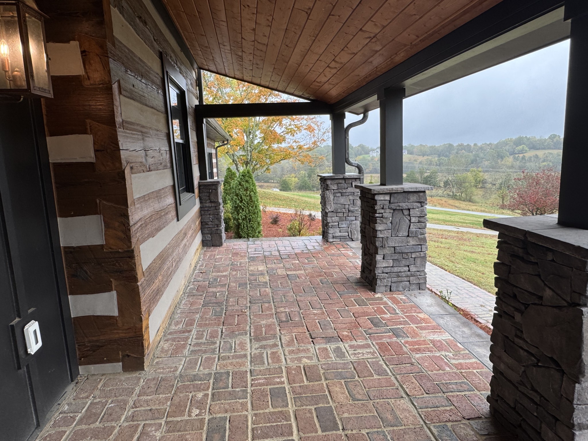 Hendersonville, Tennessee, 37075, United States, 6 Bedrooms Bedrooms, ,5 BathroomsBathrooms,Residential,For Sale,1993824