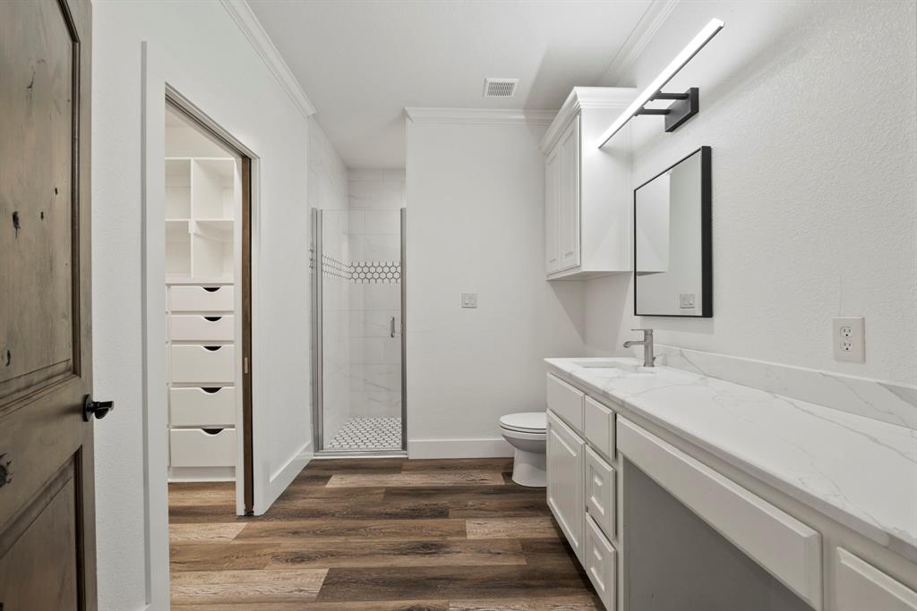 Weatherford, Texas, 76085, United States, 4 Bedrooms Bedrooms, ,4 BathroomsBathrooms,Residential,For Sale,1977773