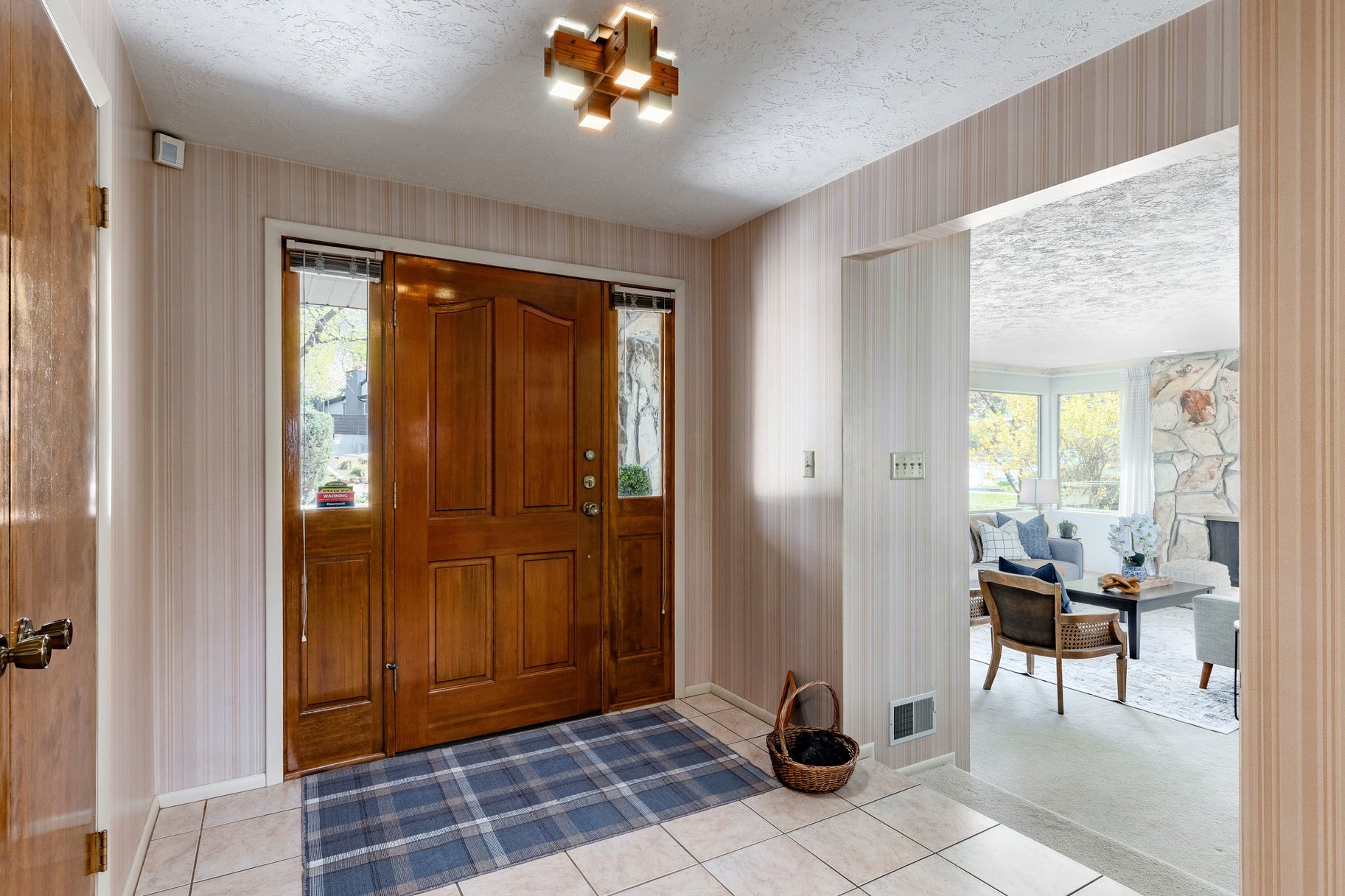  Solid Olympus Cove 2 Story With Mountain and Valley Views - 物件實景