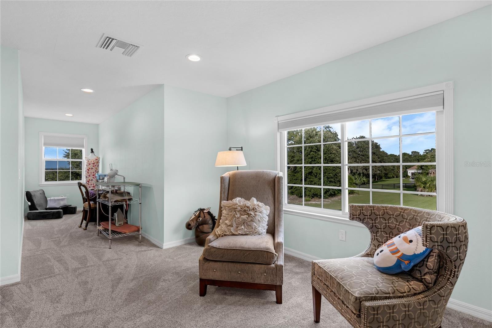 WEIRSDALE, Florida, 32195, United States, 5 Bedrooms Bedrooms, ,3 BathroomsBathrooms,Residential,For Sale,1979385