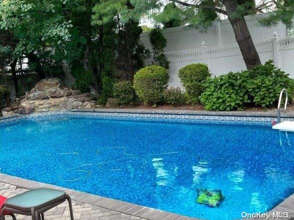 Smithtown, New York, 11787, United States, 4 Bedrooms Bedrooms, ,3 BathroomsBathrooms,Residential,For Sale,1728654