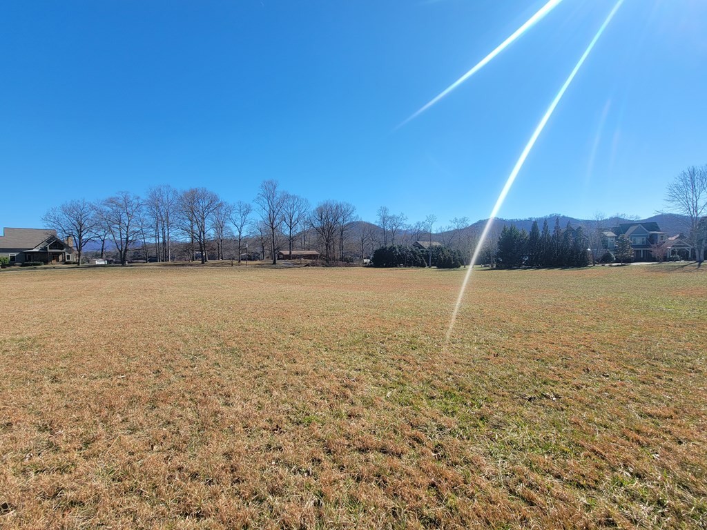 Hayesville, North Carolina, 28904, United States, 3 Bedrooms Bedrooms, ,1 BathroomBathrooms,Residential,For Sale,1887043