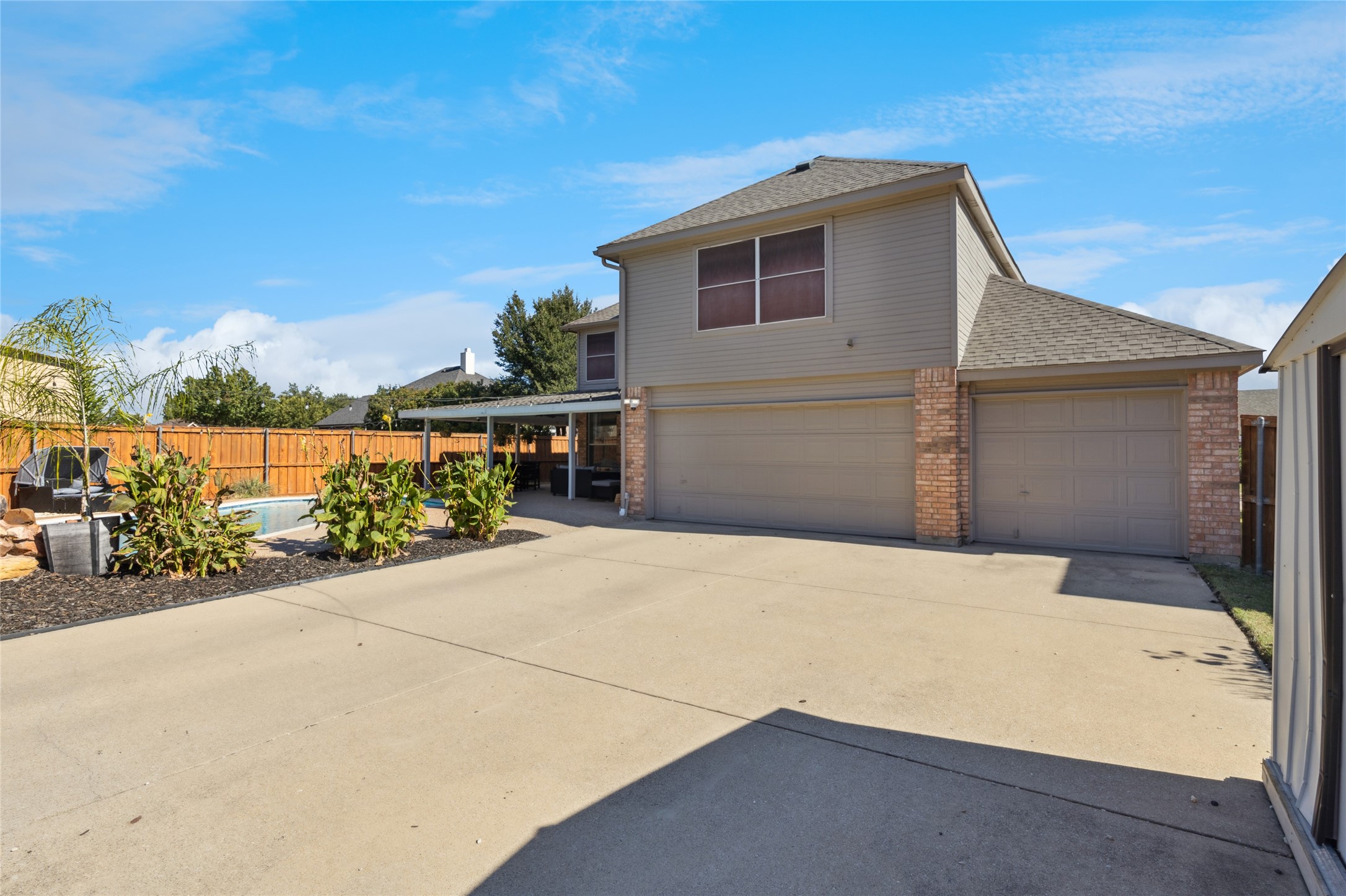 Keller, Texas, 76248, United States, 5 Bedrooms Bedrooms, ,3 BathroomsBathrooms,Residential,For Sale,1988935