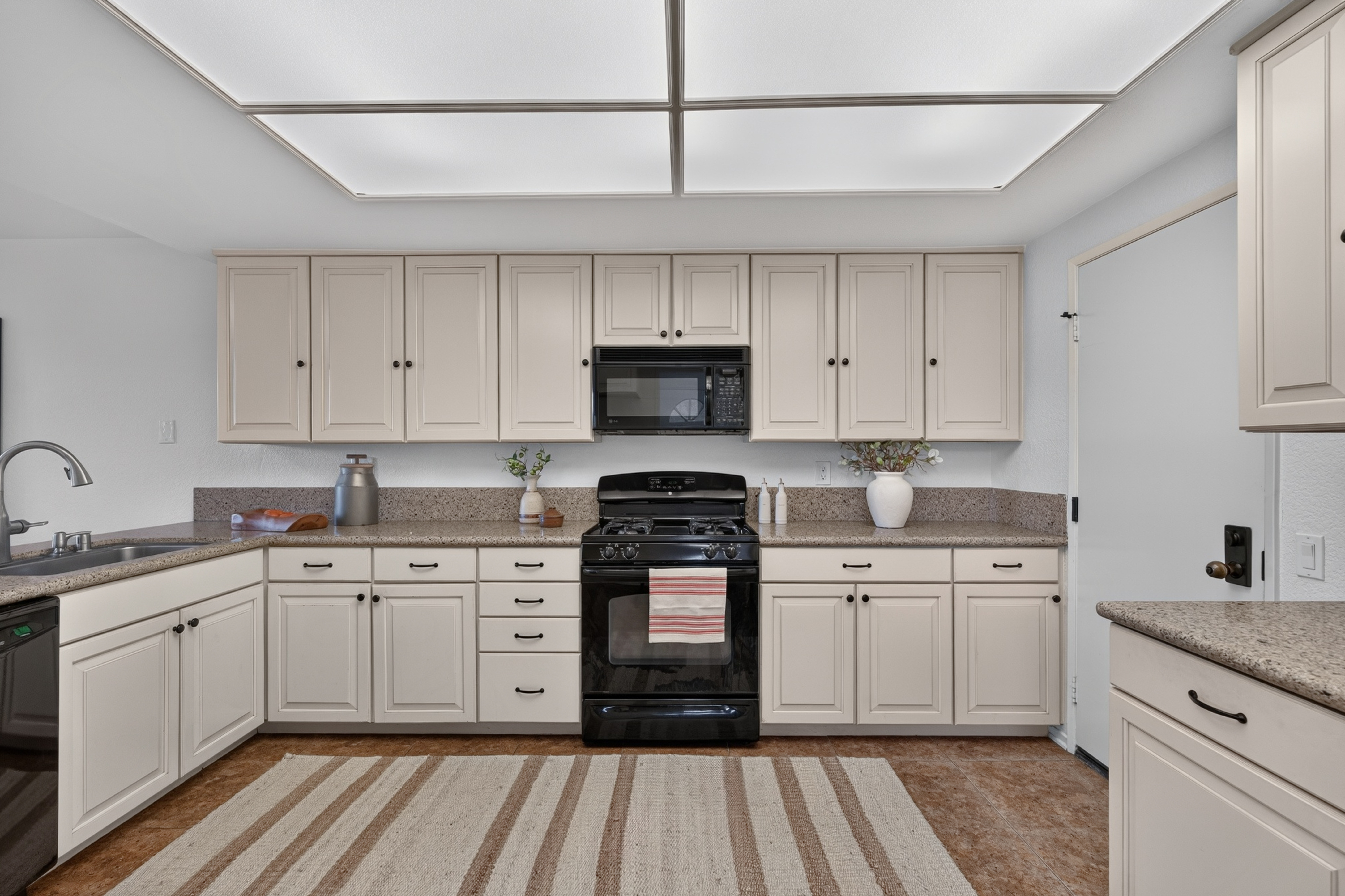  292 Palmer Street # A1, Costa Mesa, CA 92627 - 物件實景