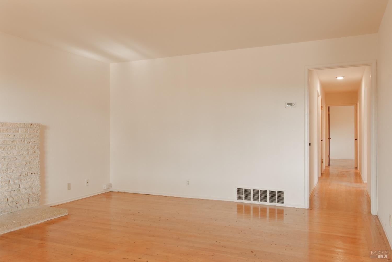 Vallejo, California, 94591, United States, 3 Bedrooms Bedrooms, ,2 BathroomsBathrooms,Residential,For Sale,1932094