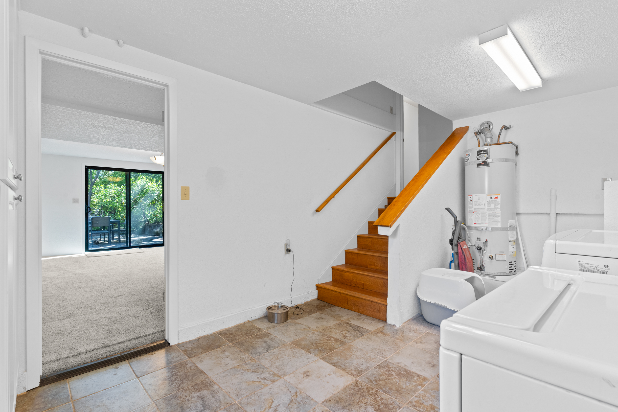  8865 Phoenix Avenue, Fair Oaks, CA 95628 - 物件實景