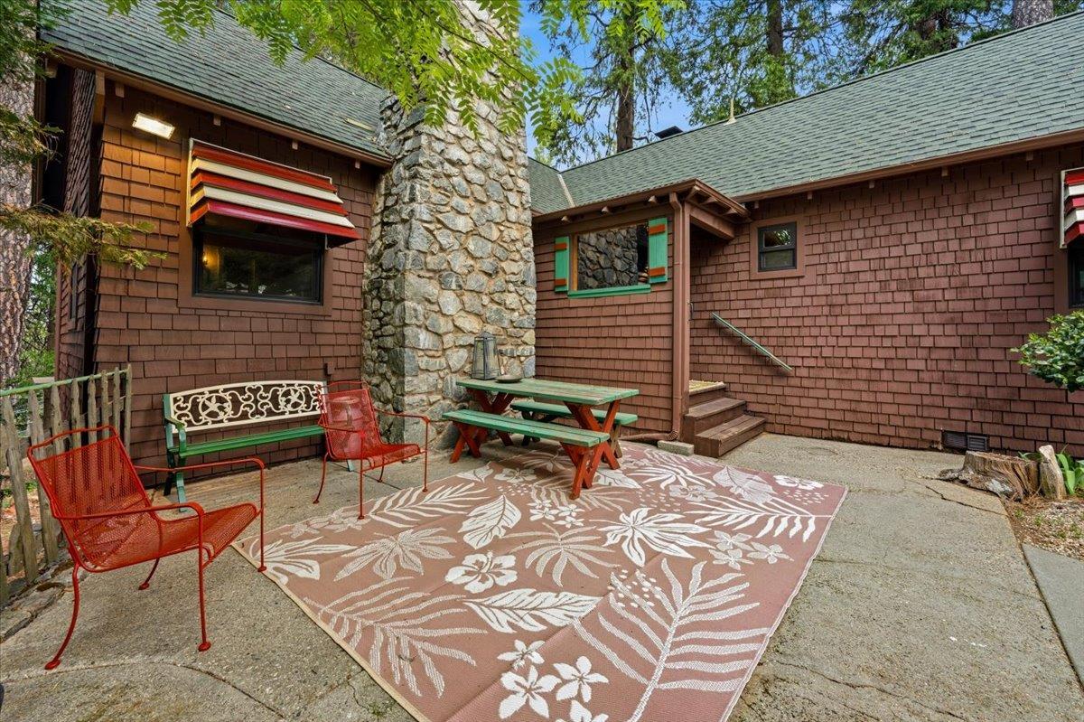 Nevada City, California, 95959, United States, 3 Bedrooms Bedrooms, ,2 BathroomsBathrooms,Residential,For Sale,2037300