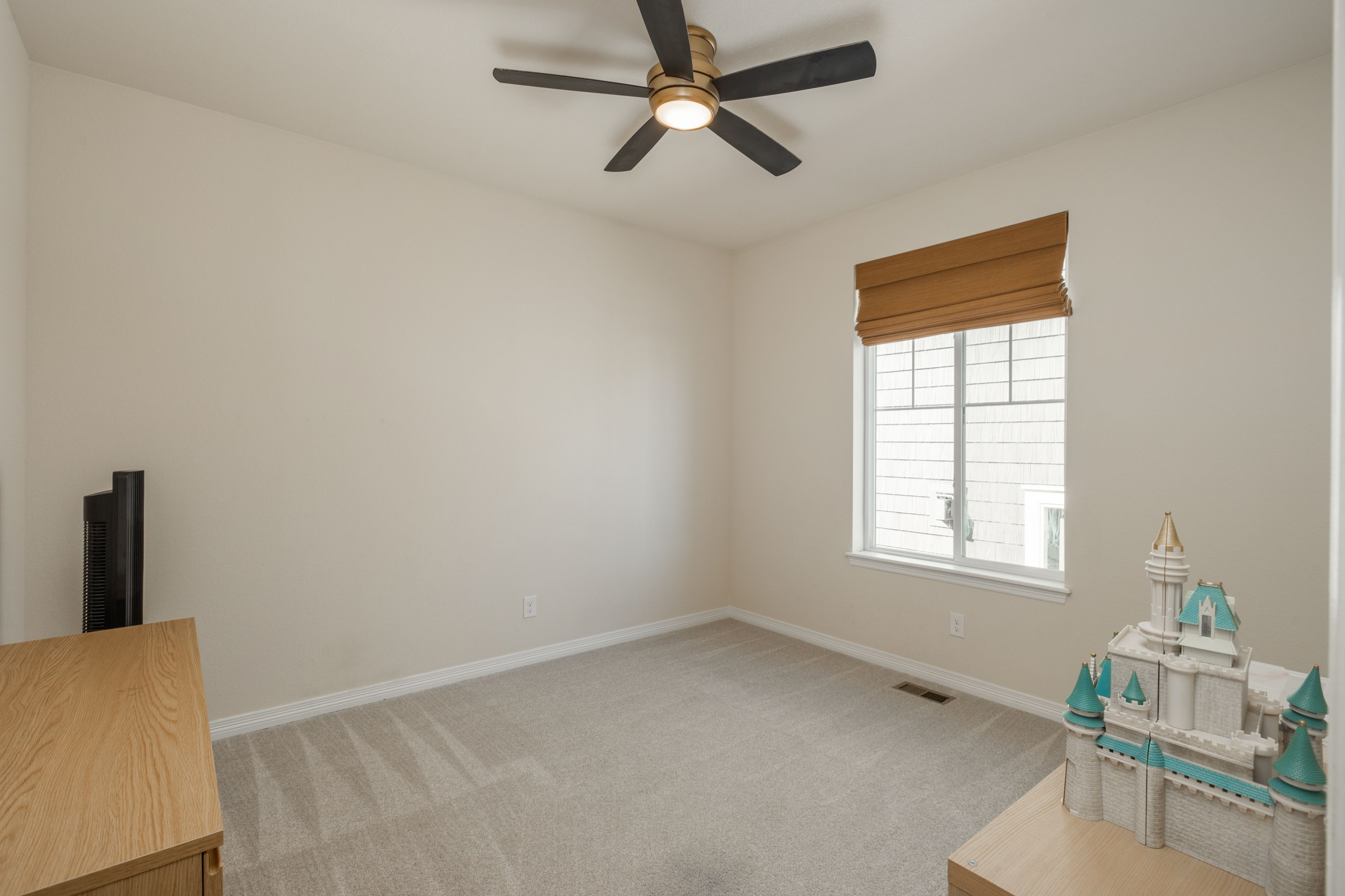  Move-In Ready Ranch With Great Curb Appeal - 物件實景