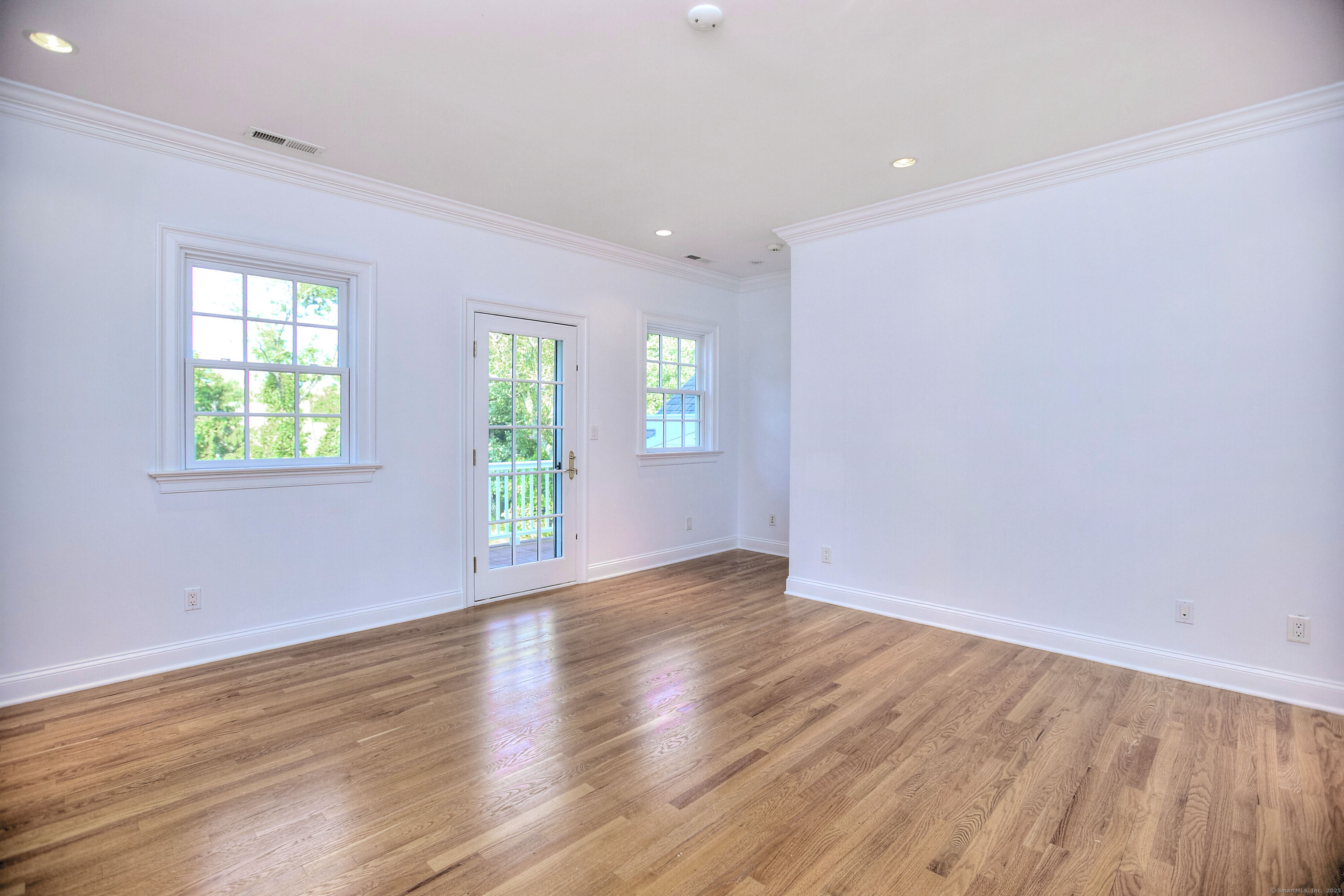 Westport, Connecticut, 06880, United States, 5 Bedrooms Bedrooms, ,7 BathroomsBathrooms,Residential,For Sale,1906328