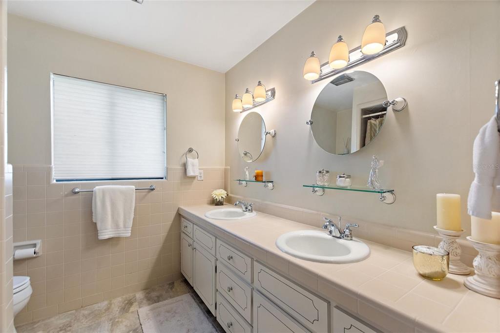 Winter Haven, Florida, 33881, United States, 4 Bedrooms Bedrooms, ,3 BathroomsBathrooms,Residential,For Sale,1911221