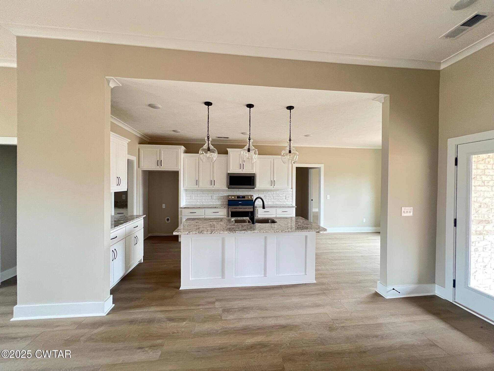 Jackson, Tennessee, 38305, United States, 4 Bedrooms Bedrooms, ,3 BathroomsBathrooms,Residential,For Sale,1754402