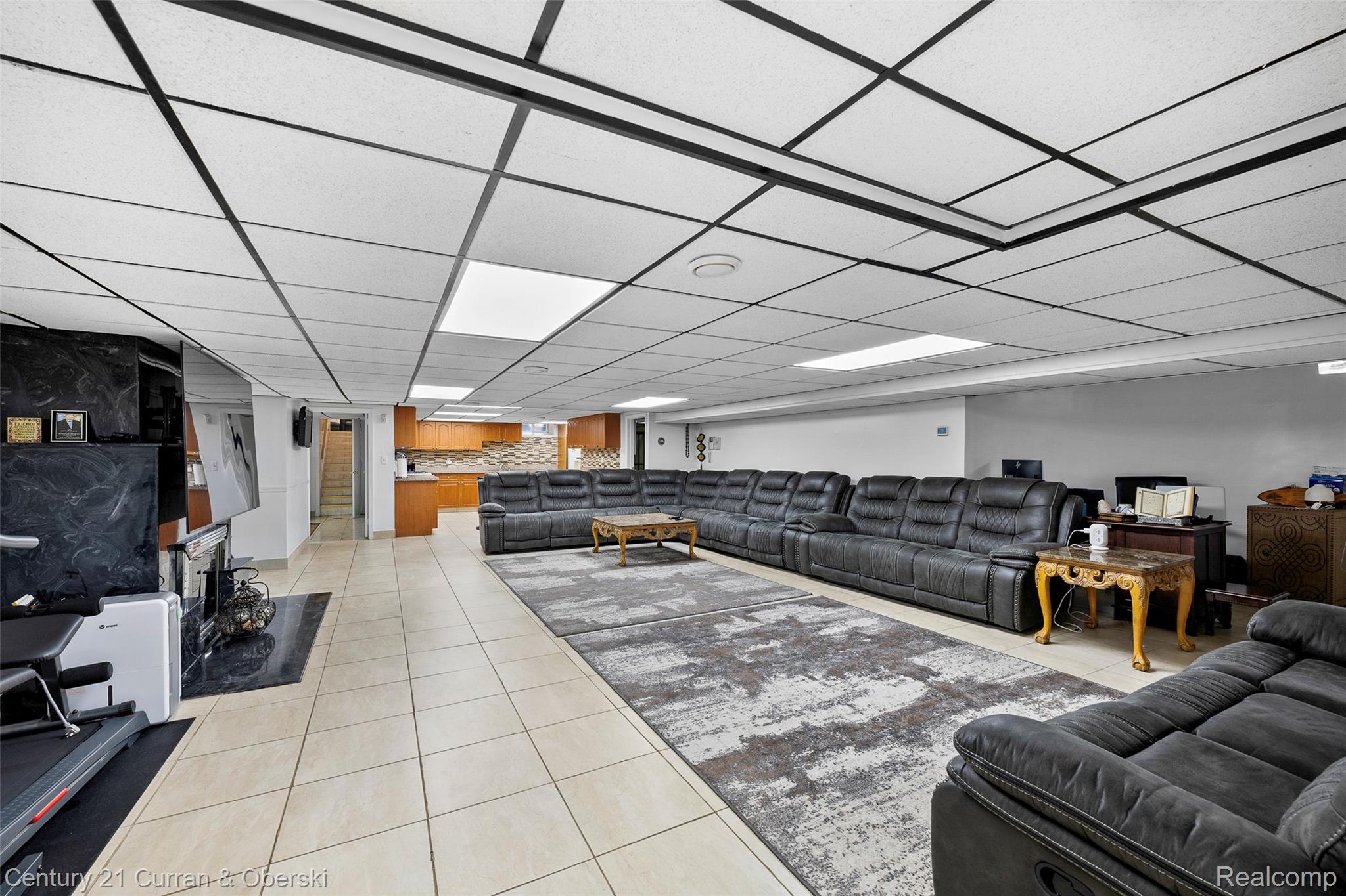 Dearborn, Michigan, 48126, United States, 3 Bedrooms Bedrooms, ,4 BathroomsBathrooms,Residential,For Sale,1979682