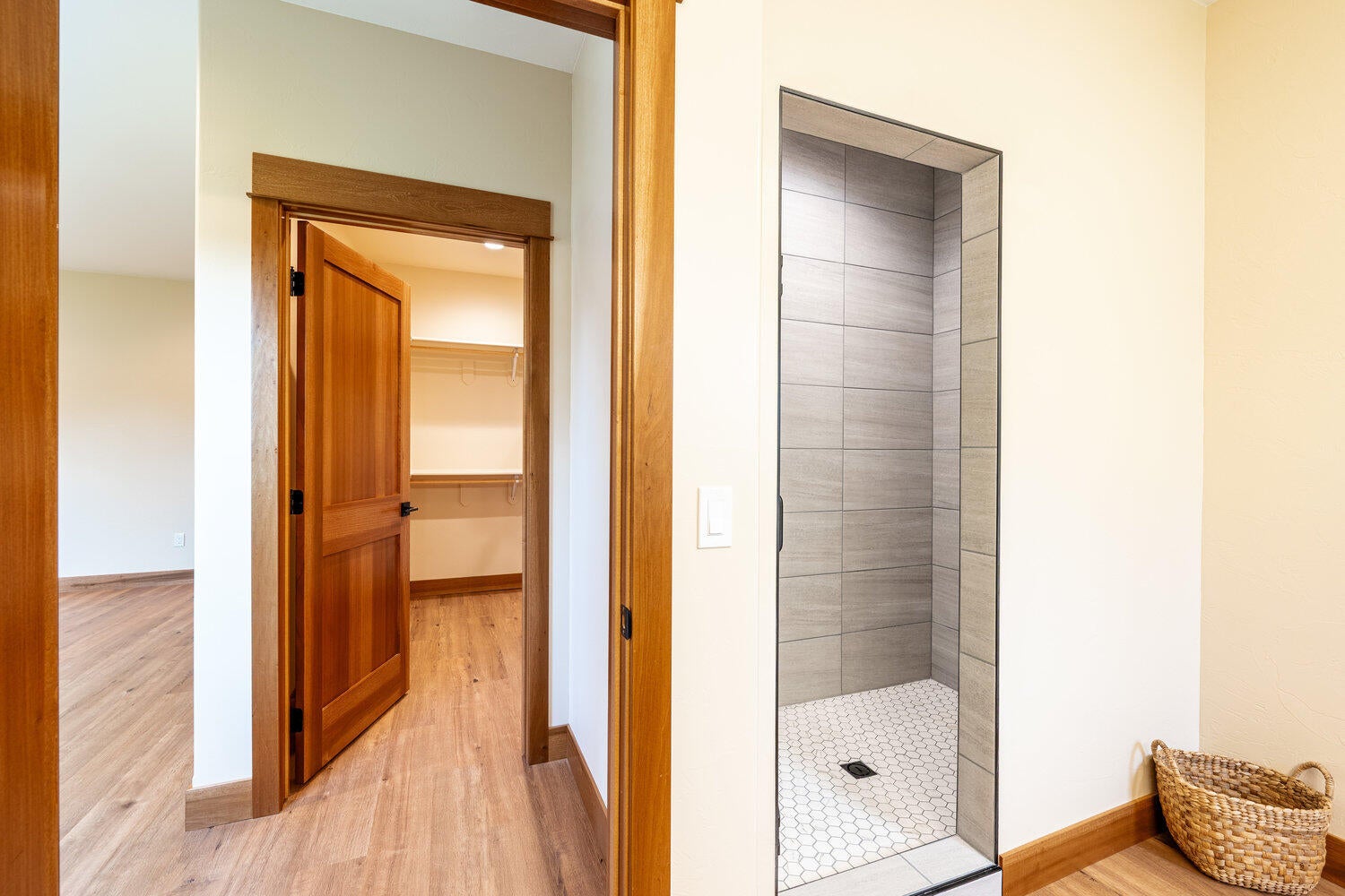 Sheridan, Wyoming, 82801, United States, 4 Bedrooms Bedrooms, ,3 BathroomsBathrooms,Residential,For Sale,1981646