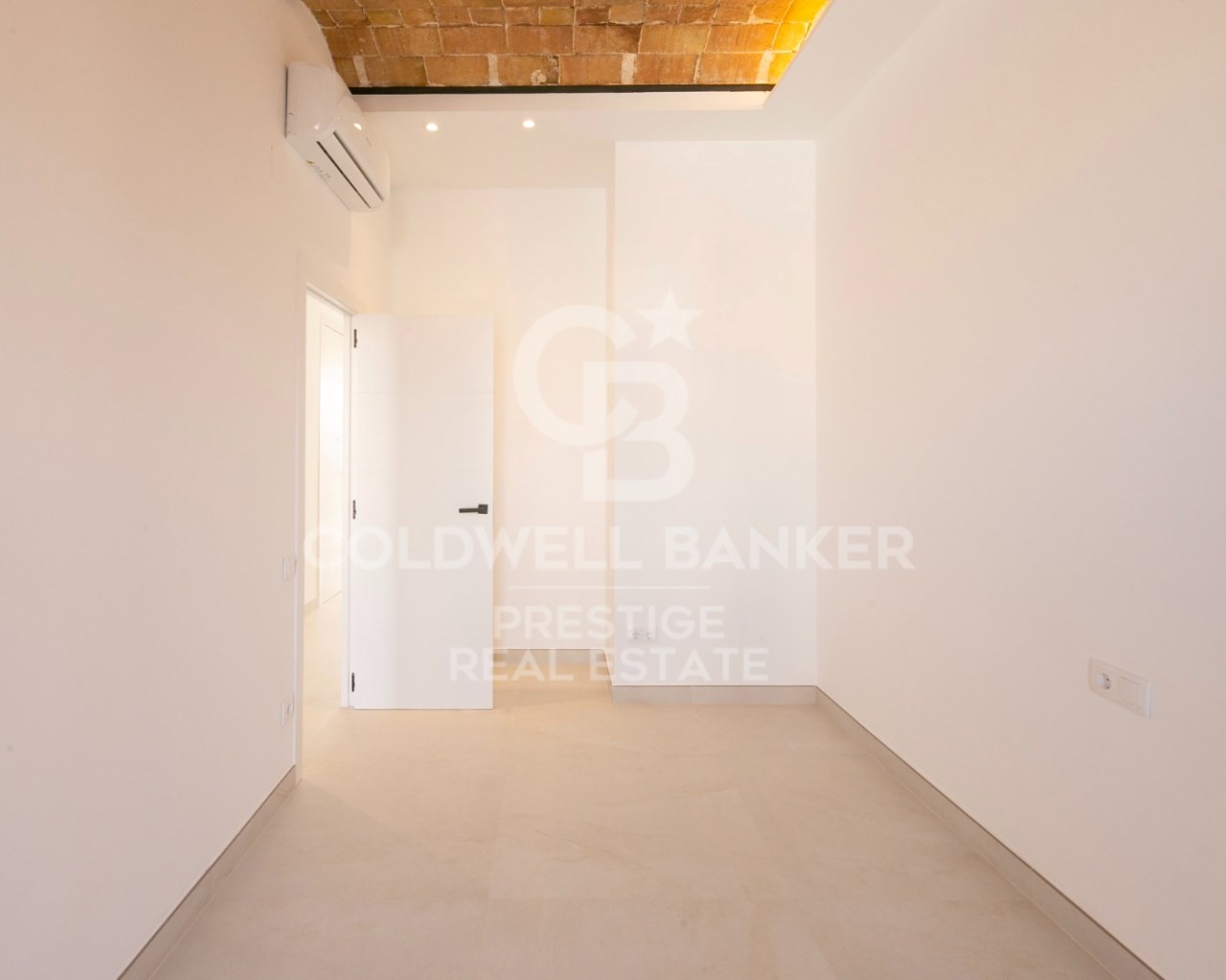Barcelona, Catalonia, ES, 2 Bedrooms Bedrooms, ,1 BathroomBathrooms,Residential,For Sale,1694646