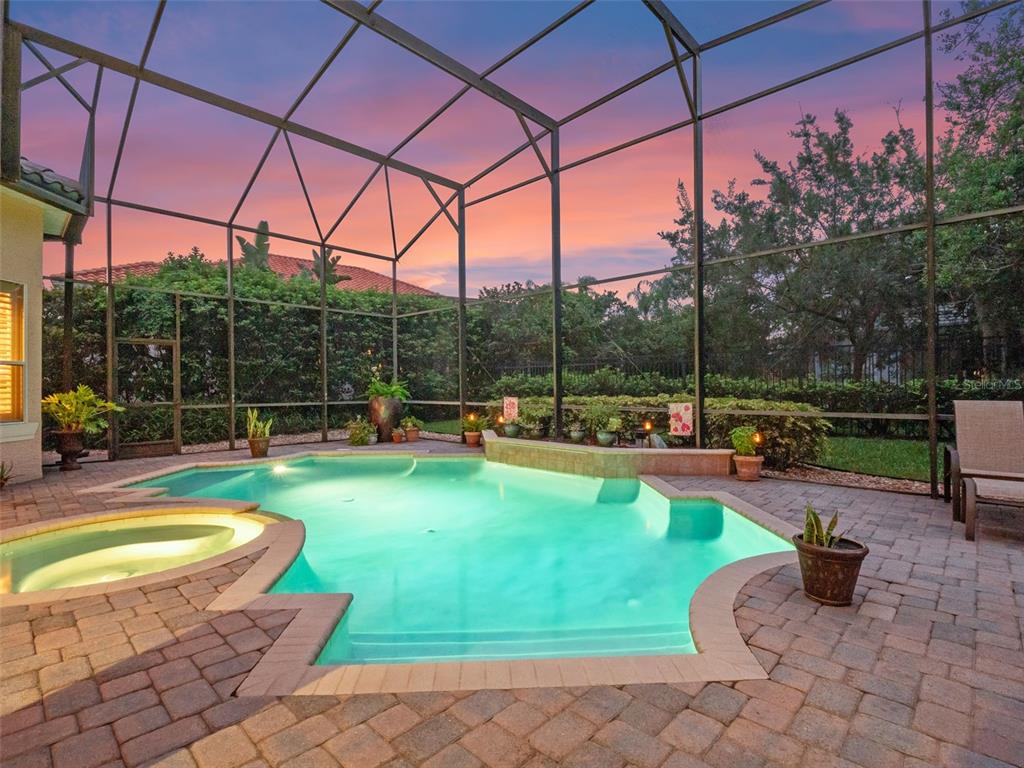 Orlando, Florida, 32836, United States, 4 Bedrooms Bedrooms, ,4 BathroomsBathrooms,Residential,For Sale,1901354