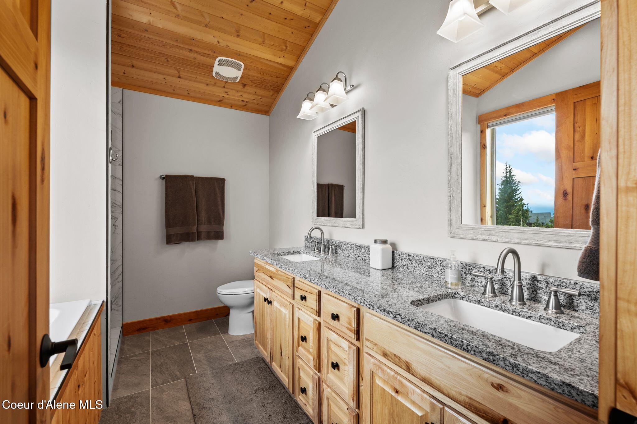 Sandpoint, Idaho, 83864, United States, 3 Bedrooms Bedrooms, ,3 BathroomsBathrooms,Residential,For Sale,1894320