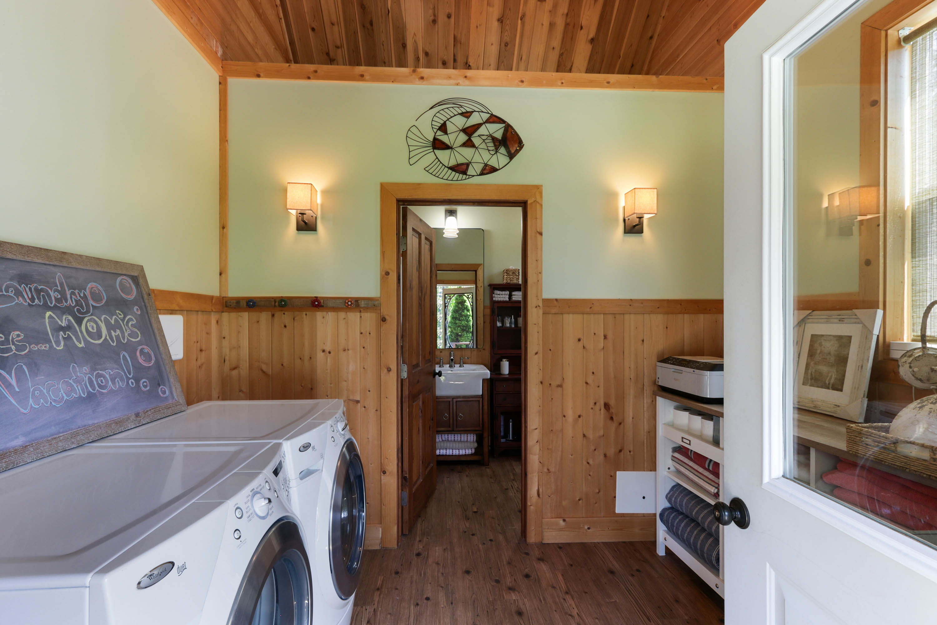 Sagle, Idaho, 83860, United States, 3 Bedrooms Bedrooms, ,3 BathroomsBathrooms,Residential,For Sale,1914269