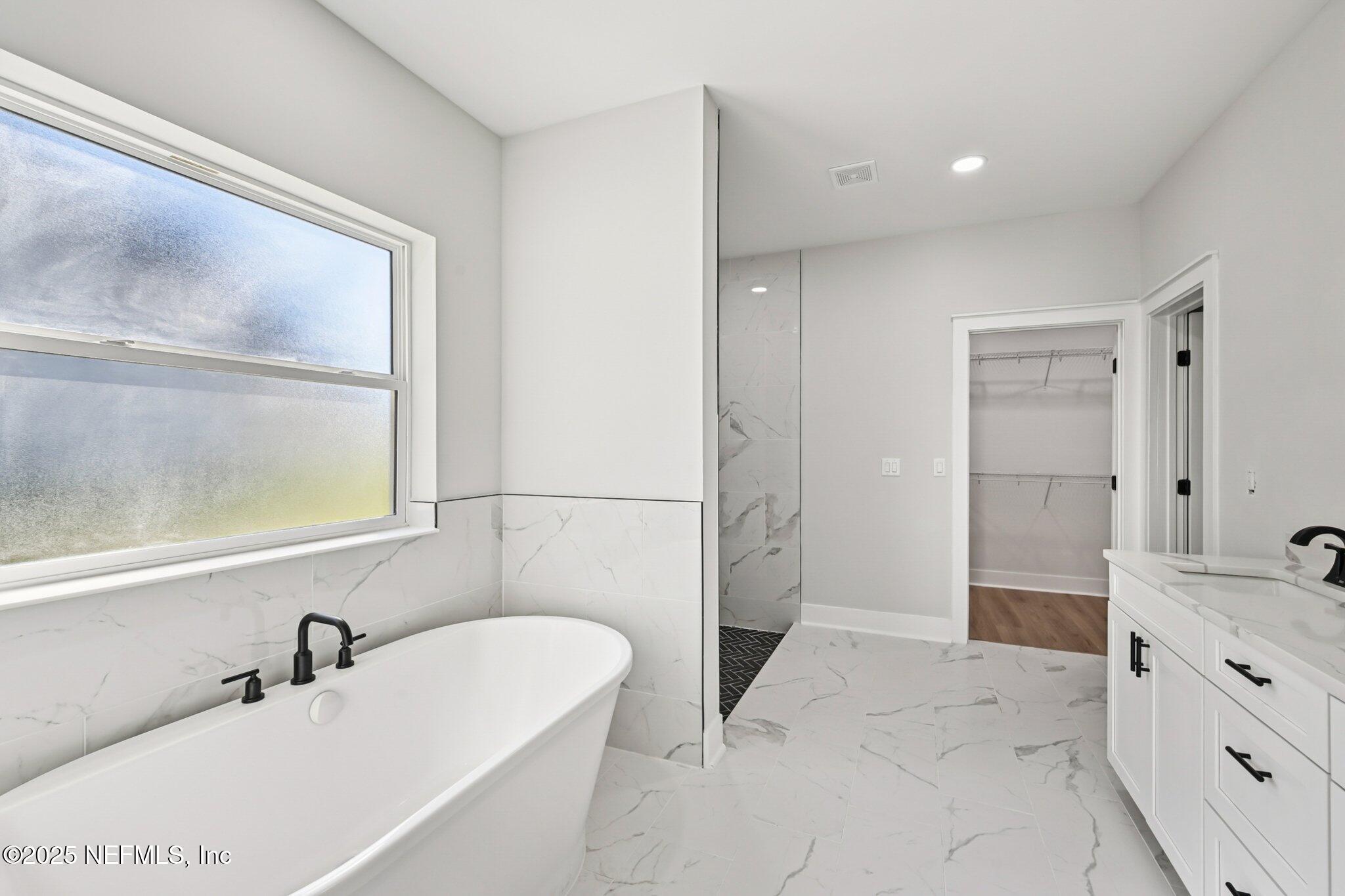 Fernandina Beach, Florida, 32034, United States, 4 Bedrooms Bedrooms, ,3 BathroomsBathrooms,Residential,For Sale,1970221