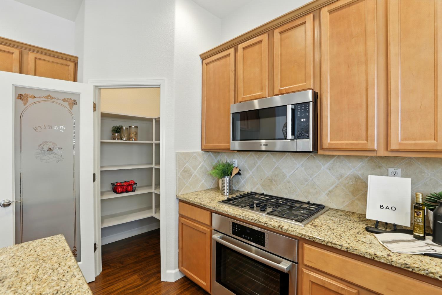 West Sacramento, California, 95691, United States, 4 Bedrooms Bedrooms, ,3 BathroomsBathrooms,Residential,For Sale,1940145