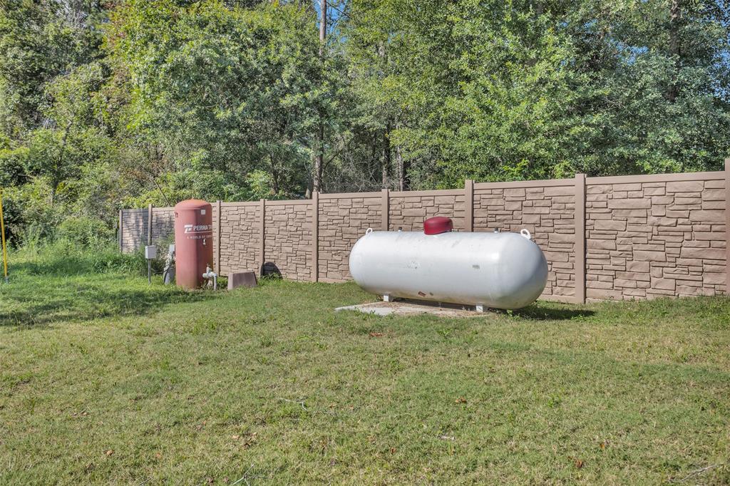 Conroe, Texas, 77302, United States, 4 Bedrooms Bedrooms, ,4 BathroomsBathrooms,Residential,For Sale,1981882