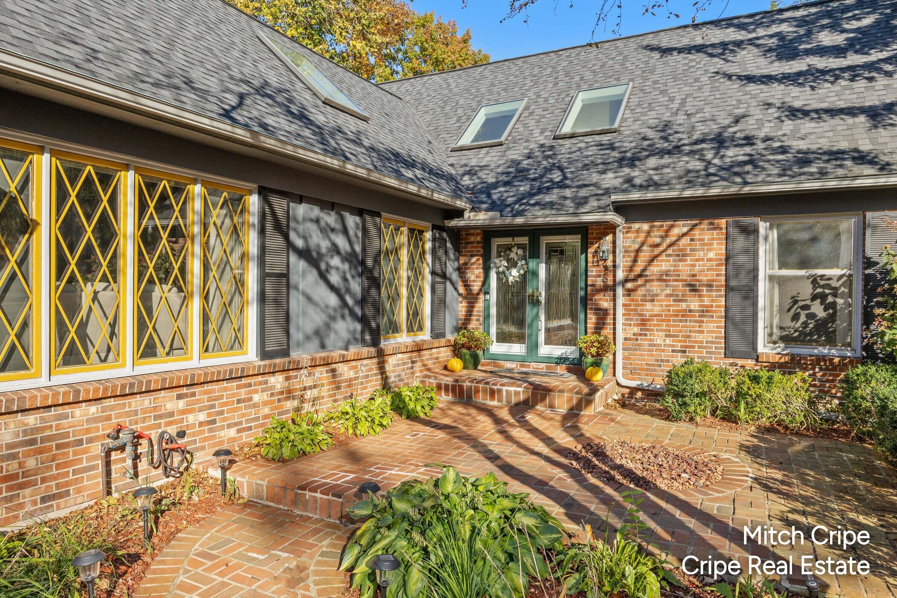 Alger St, Grand Rapids, MI 49546 #1