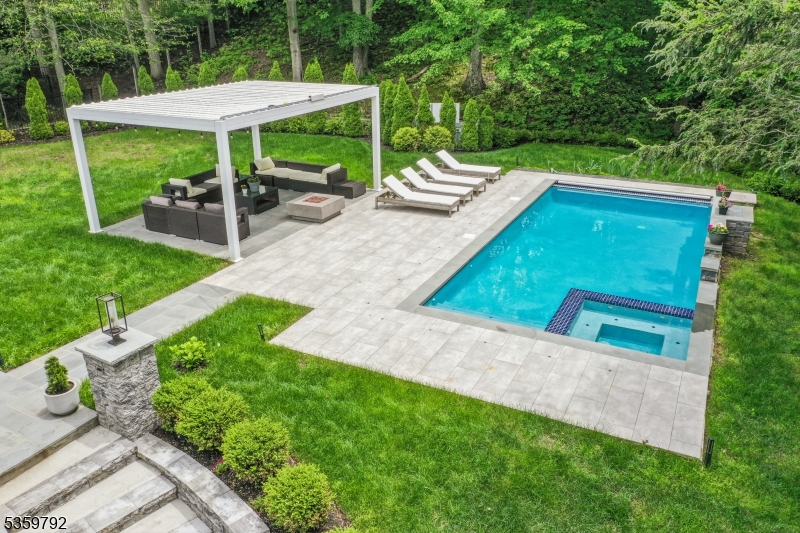 Millburn Twp., New Jersey, 07078, United States, 7 Bedrooms Bedrooms, ,9 BathroomsBathrooms,Residential,For Sale,1838878