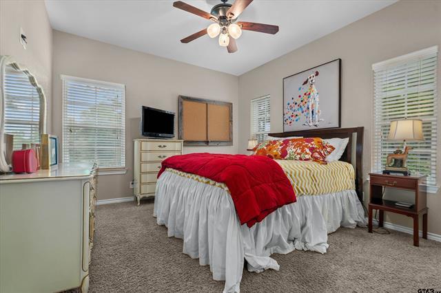 Lindale, Texas, 75771, United States, 3 Bedrooms Bedrooms, ,2 BathroomsBathrooms,Residential,For Sale,2019354