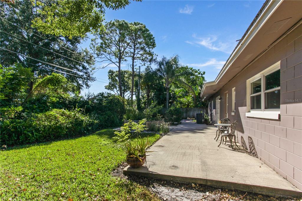 Winter Park, Florida, 32792, United States, 4 Bedrooms Bedrooms, ,2 BathroomsBathrooms,Residential,For Sale,1991999