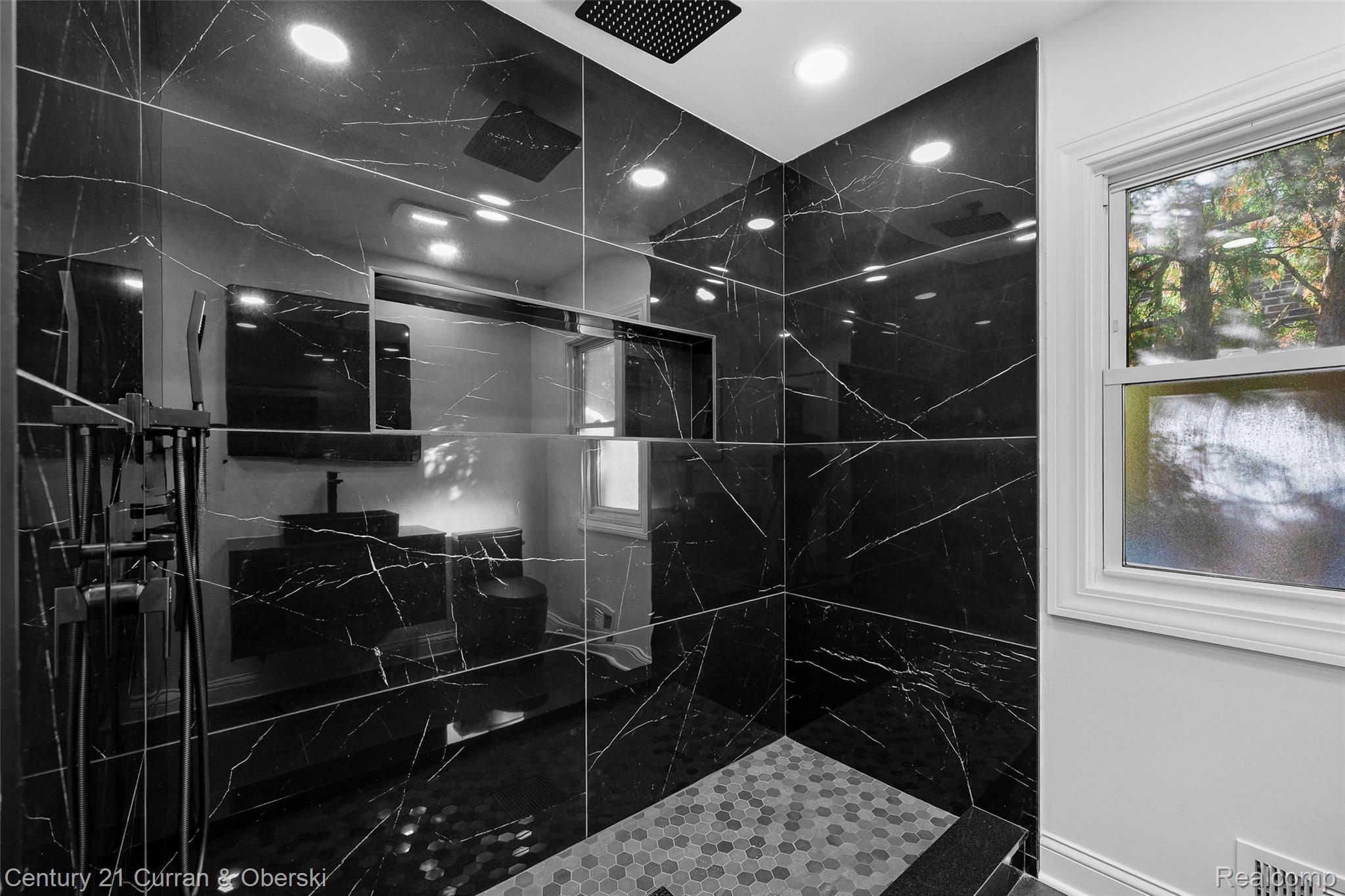 Dearborn, Michigan, 48124, United States, 4 Bedrooms Bedrooms, ,3 BathroomsBathrooms,Residential,For Sale,1979492