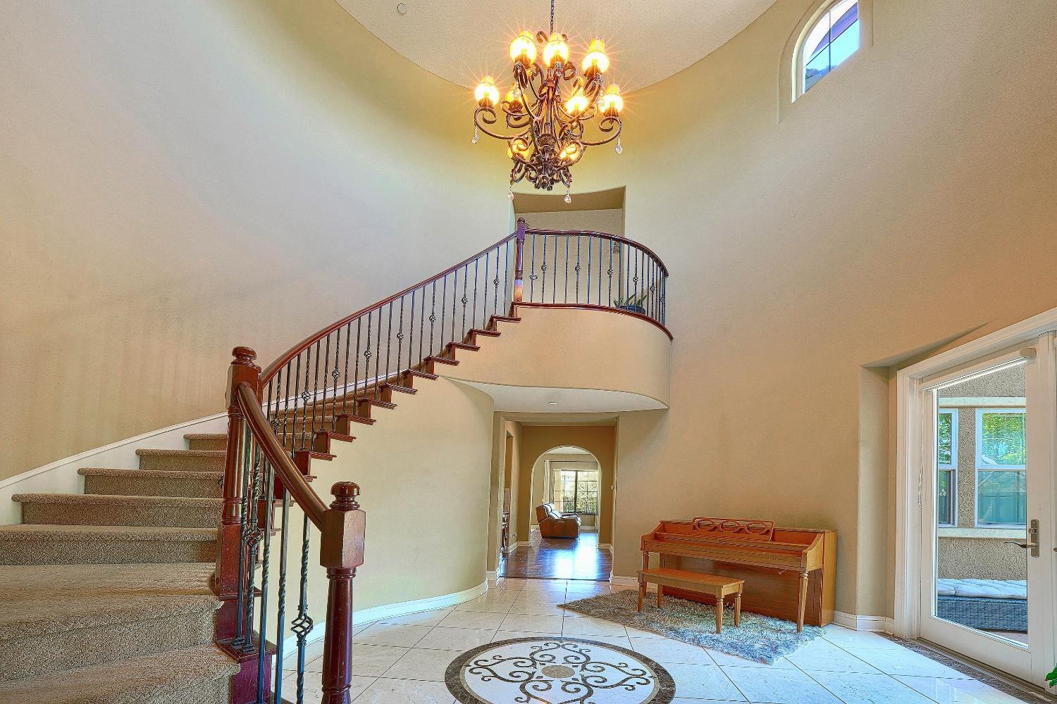 Lincoln, California, 95648, United States, 7 Bedrooms Bedrooms, ,5 BathroomsBathrooms,Residential,For Sale,1984434