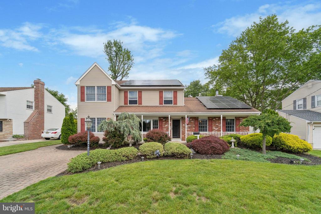Hamilton, New Jersey, 08610, United States, 4 Bedrooms Bedrooms, ,3 BathroomsBathrooms,Residential,For Sale,1935134