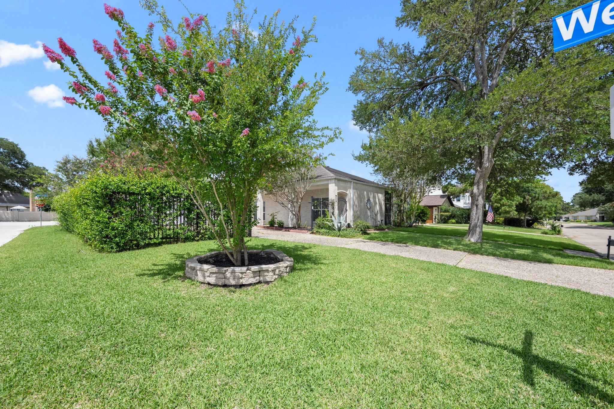 Wellington Ln, Sugar Land, TX 77478 #1