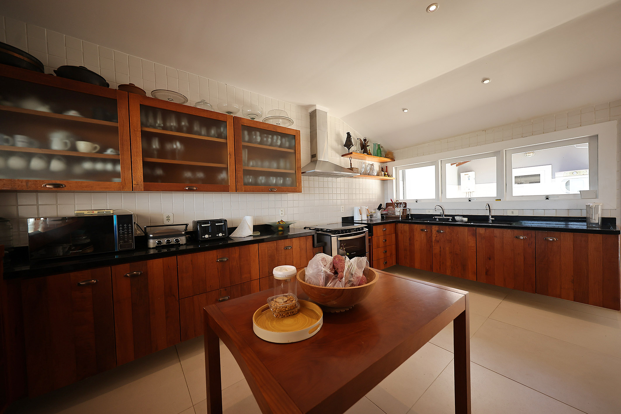  Beachfront House with Six Suites and Sunset Views in Manguinhos, Búzios - 物件實景