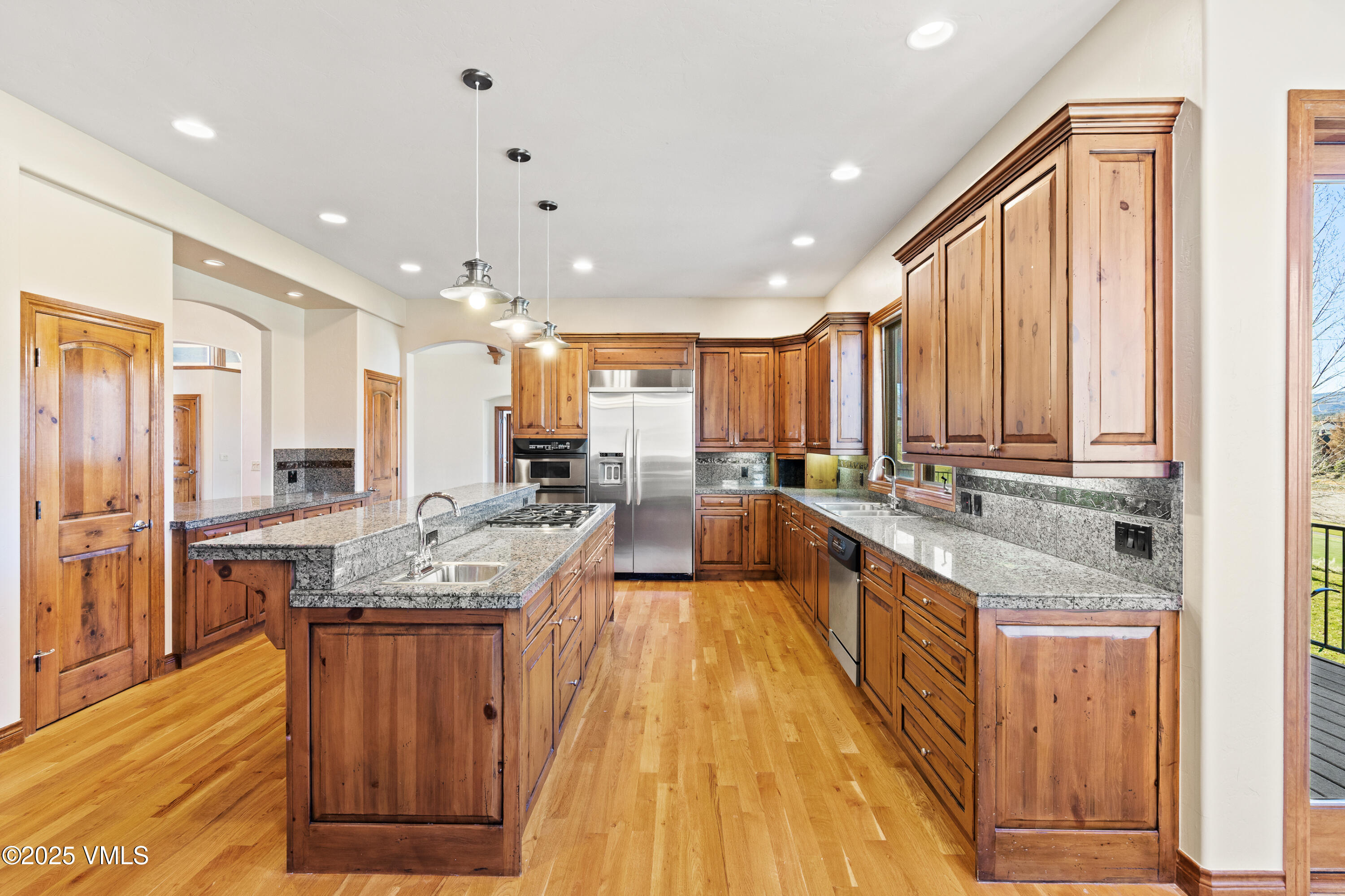 Gypsum, Colorado, 81637, United States, 6 Bedrooms Bedrooms, ,5 BathroomsBathrooms,Residential,For Sale,1987676