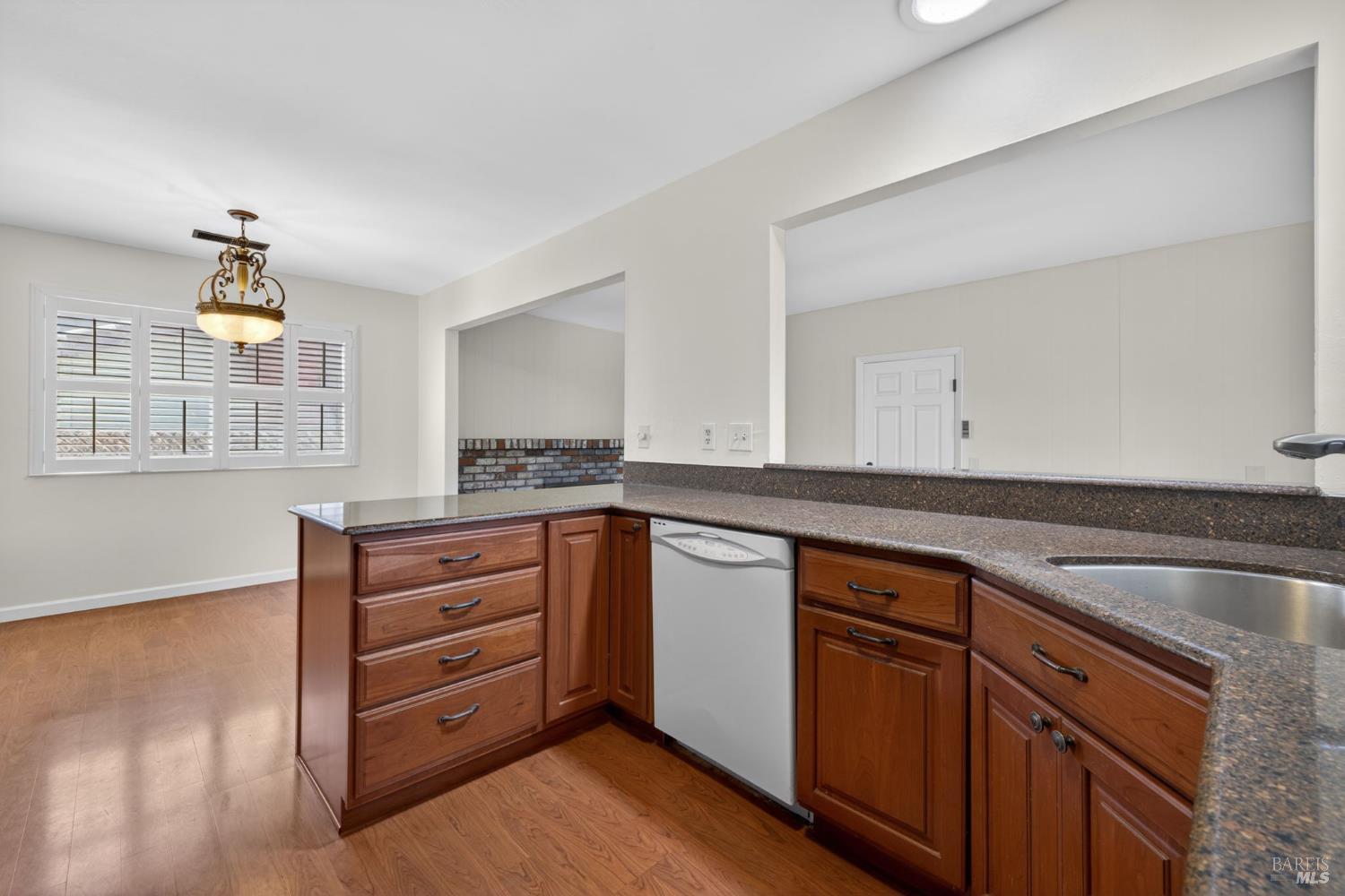 Petaluma, California, 94954, United States, 3 Bedrooms Bedrooms, ,2 BathroomsBathrooms,Residential,For Sale,2047948