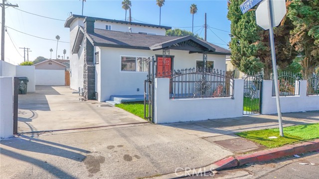 Los Angeles, California, 90003, United States, 3 Bedrooms Bedrooms, ,1 BathroomBathrooms,Residential,For Sale,2008197