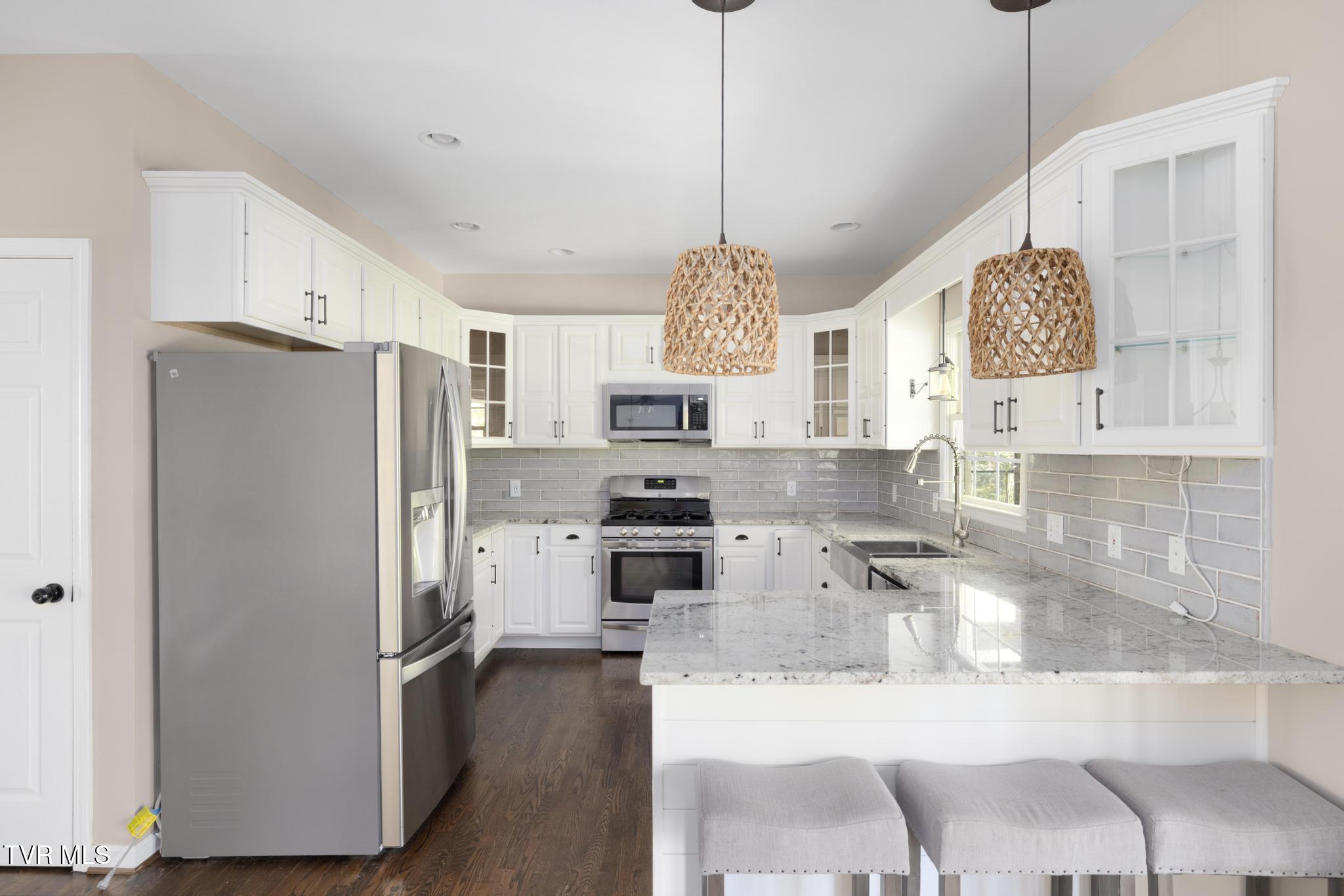 Gray, Tennessee, 37615, United States, 5 Bedrooms Bedrooms, ,4 BathroomsBathrooms,Residential,For Sale,1978234