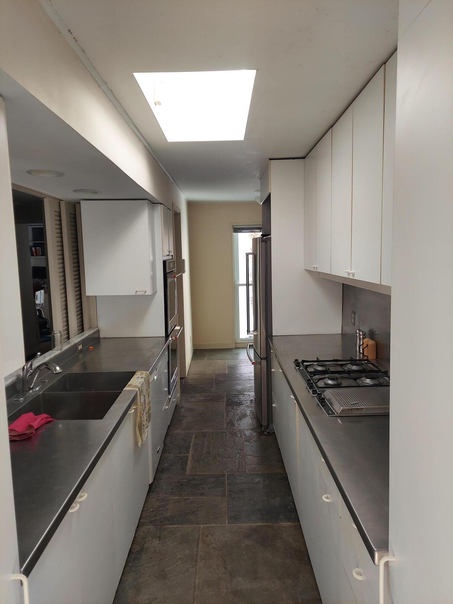 Ann Arbor, Michigan, 48105, United States, 3 Bedrooms Bedrooms, ,2 BathroomsBathrooms,Residential,For Sale,2015957