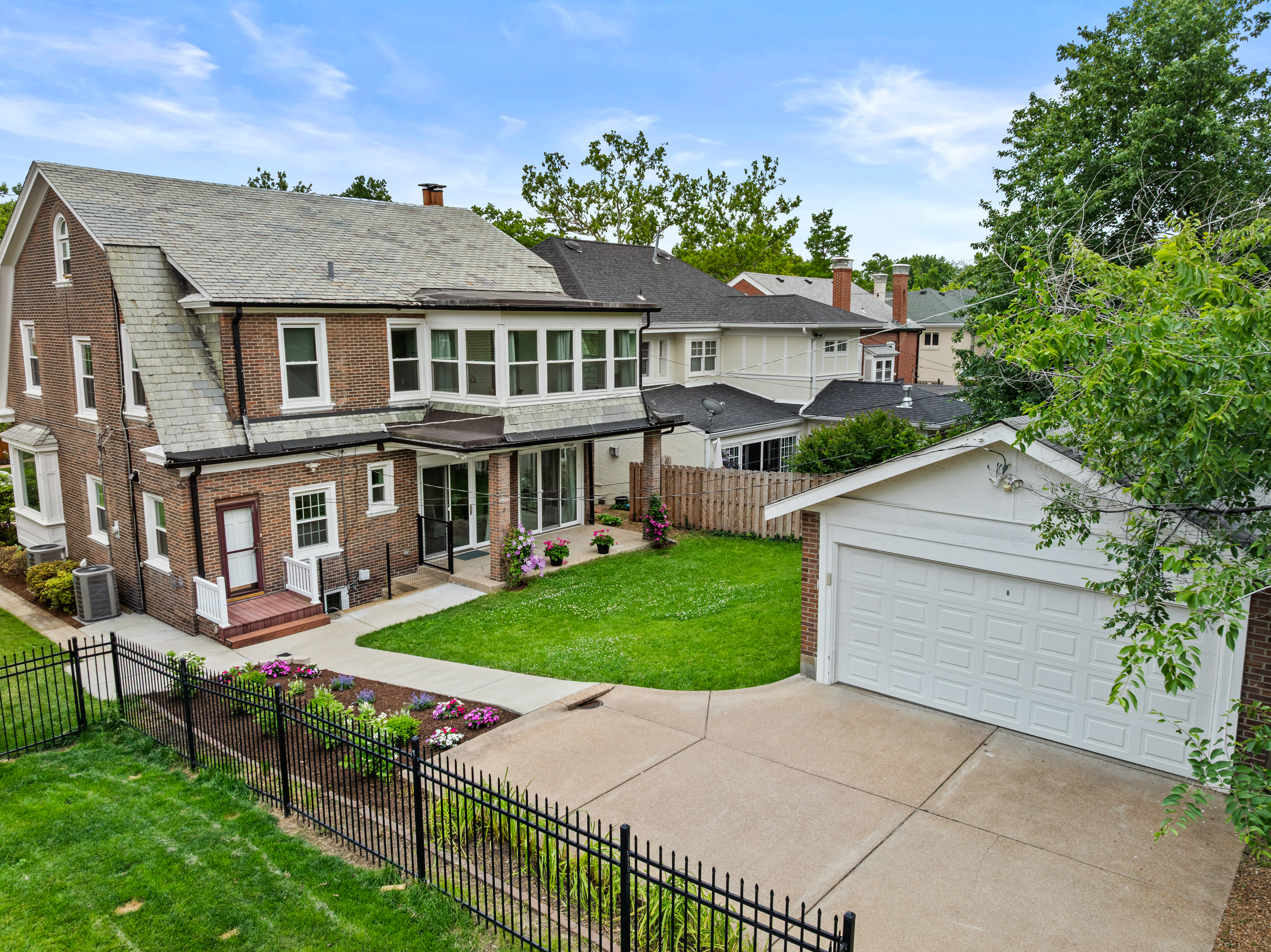  Bright and Stylish Hillcrest Living Steps from DeMun and Clayton Schools - 物件實景